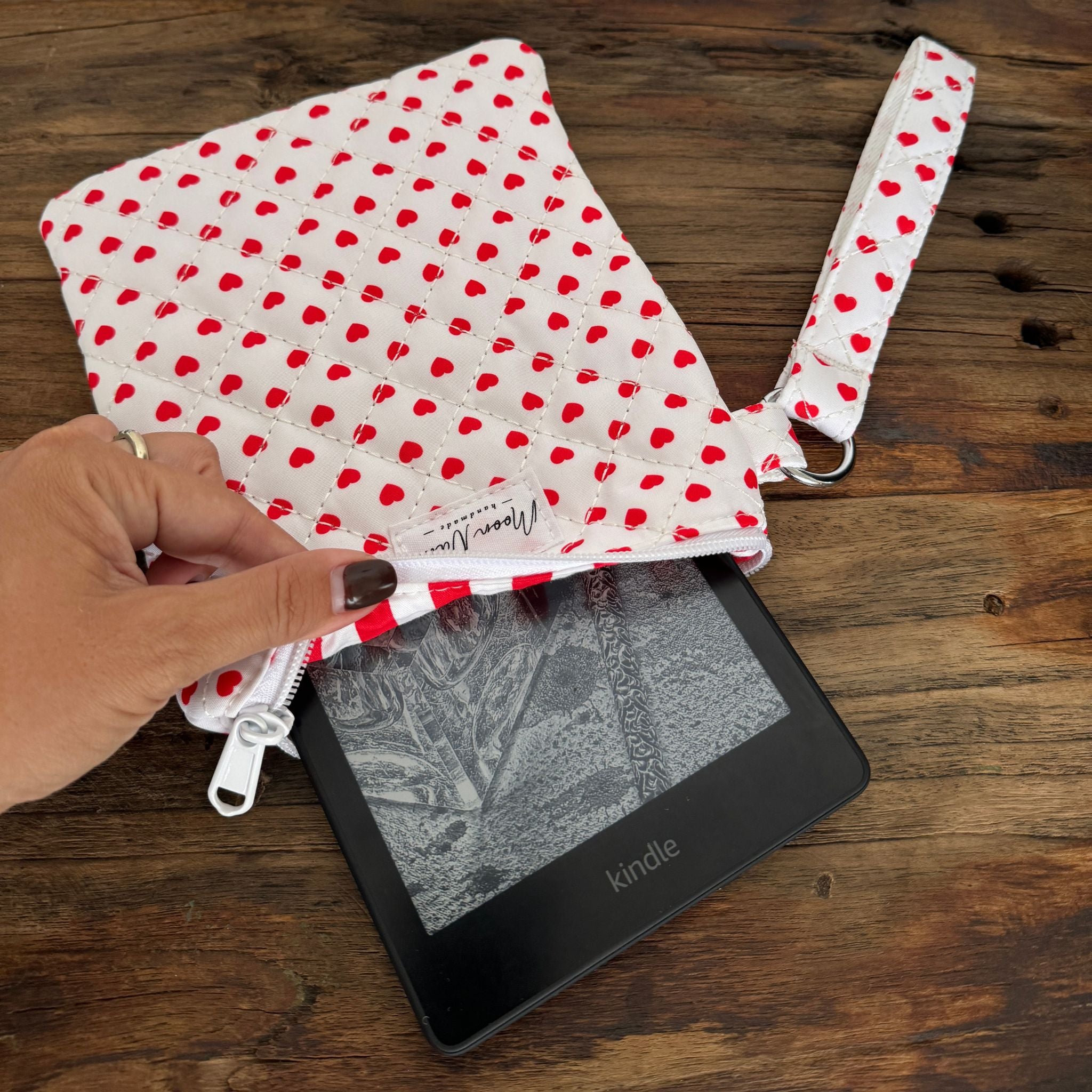 Valentine eReader Pouch